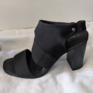 Simply Vera Wang Black high heels Women's sandals